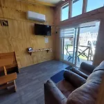 Cabanas Tampier Hornopiren